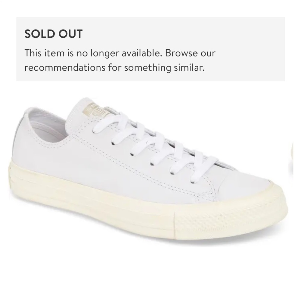 Chuck Taylor All Star Luxe Leather Low Top Sneaker